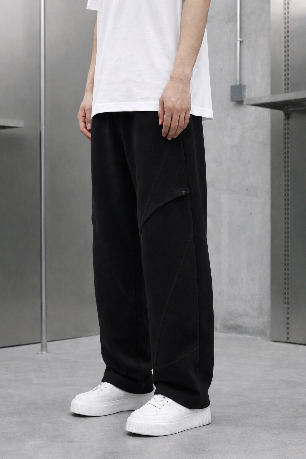 Classic Black Trackpant
