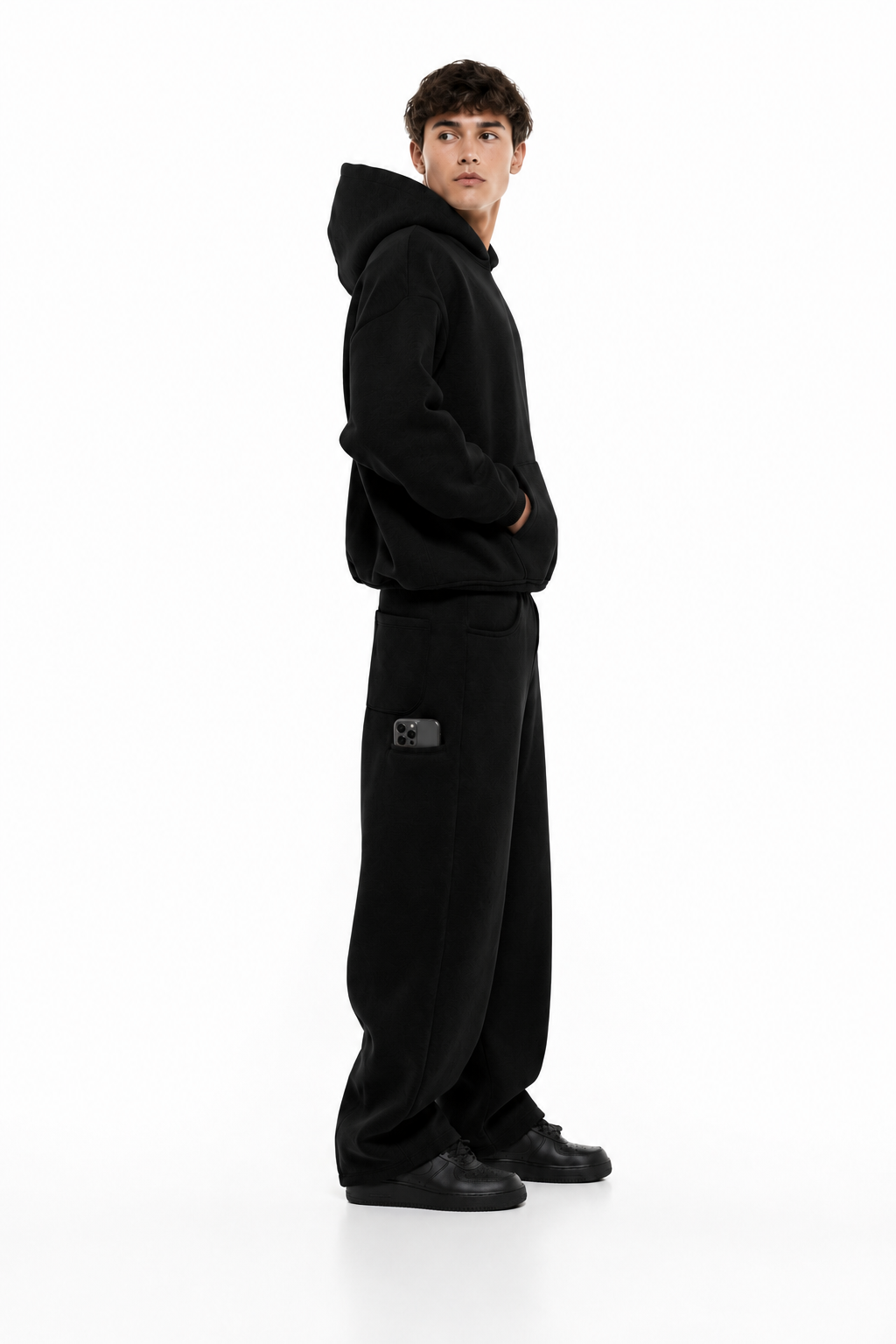 Utility Trackpants | Black
