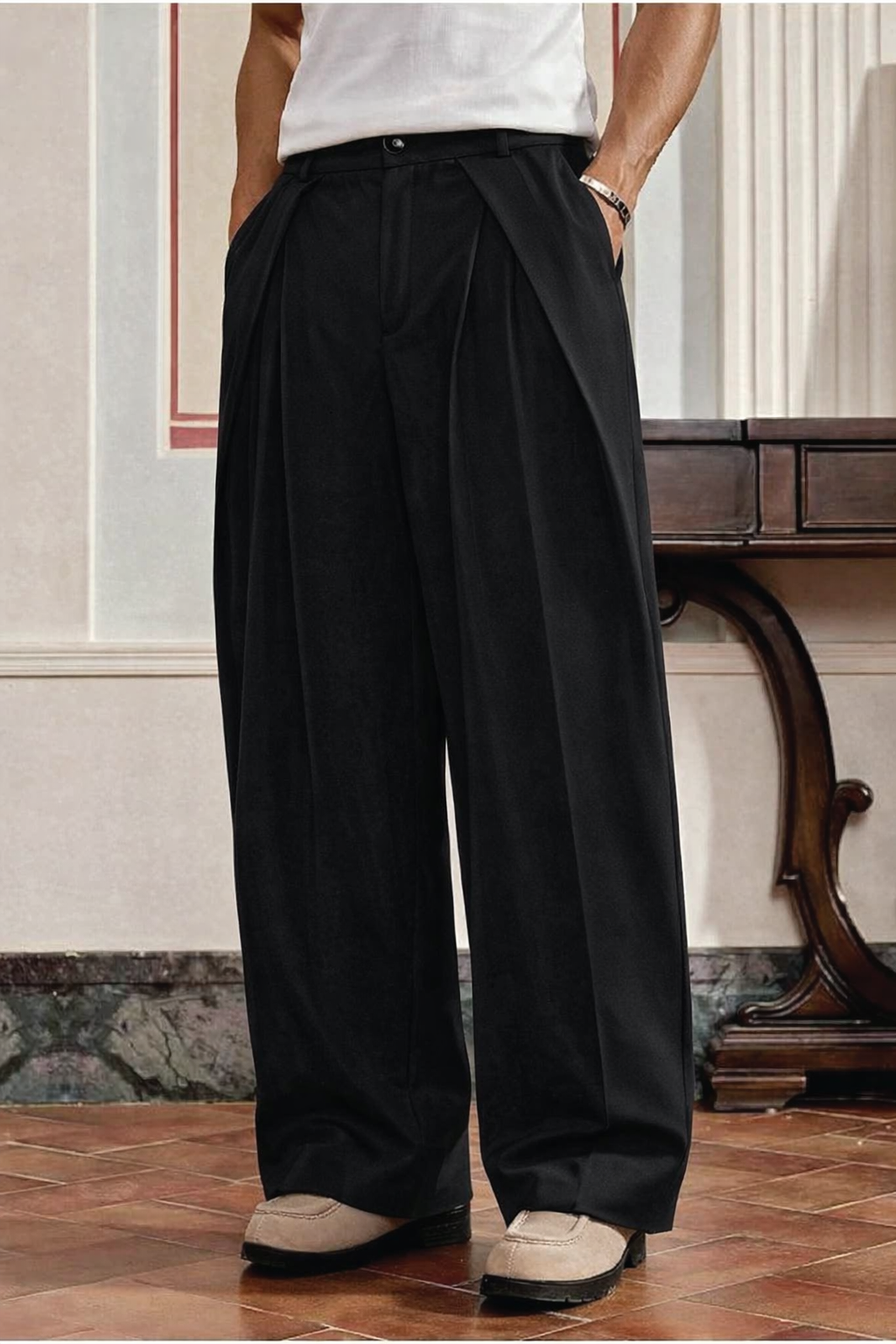Crown Signature Pants (Black)